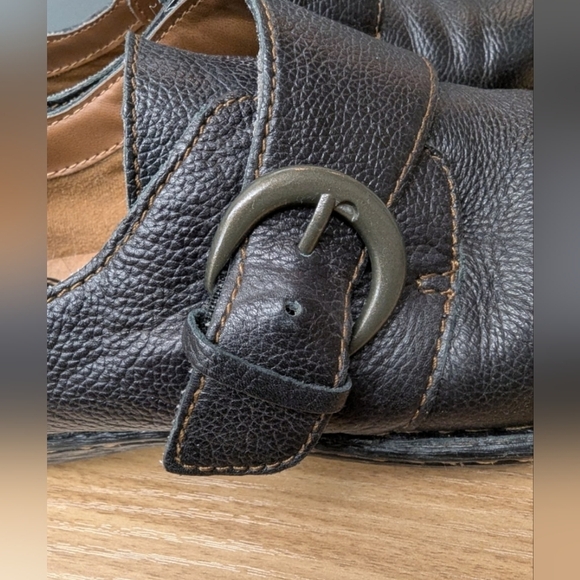 Boc Born Concept women's size 9 black leather slip ons - Picture 10 of 12